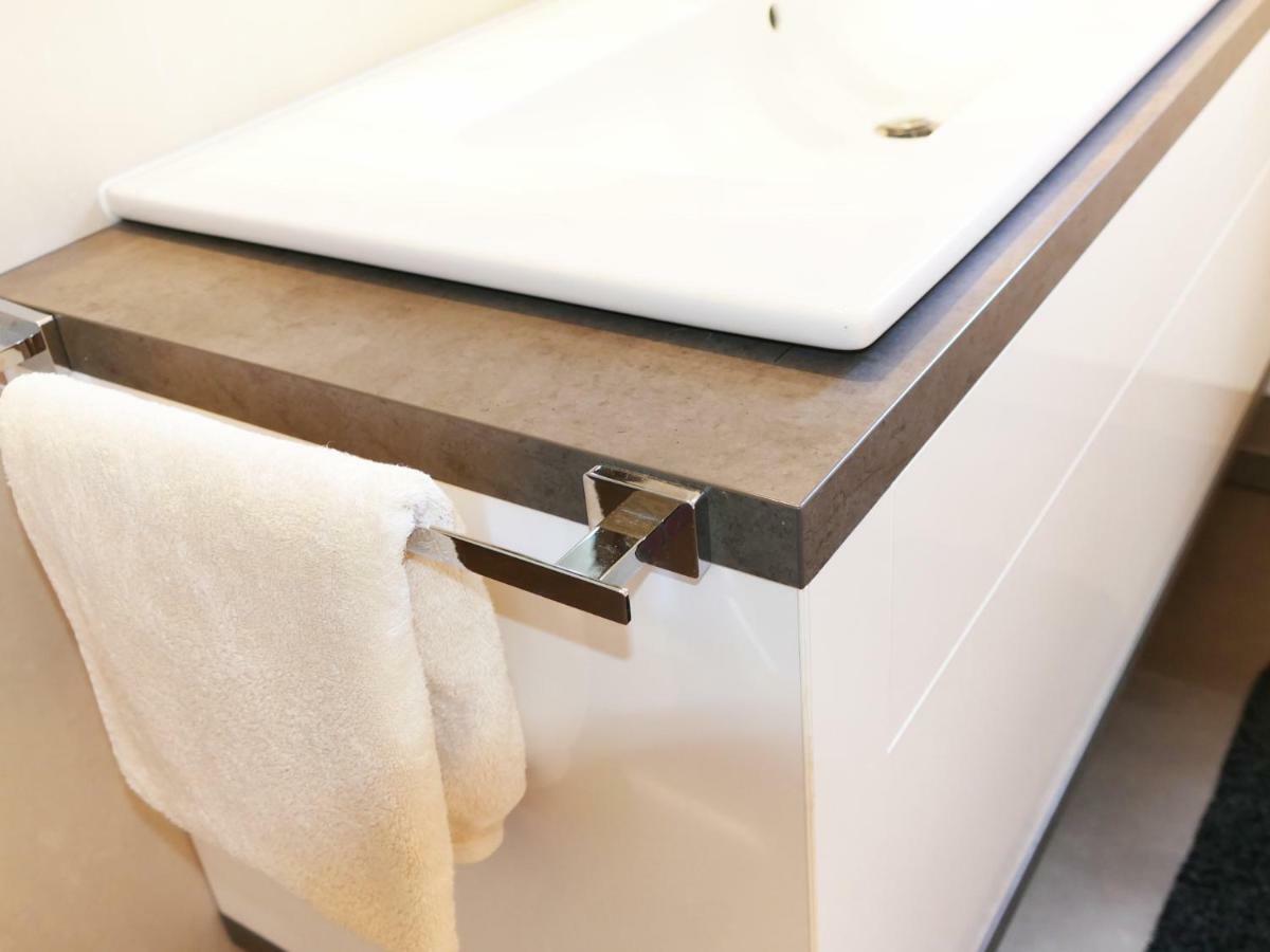 Grosses Apartment Im Zentrum Von Dresden, 2 Schlafzimmer, 2 Baeder, Balkon Ngoại thất bức ảnh